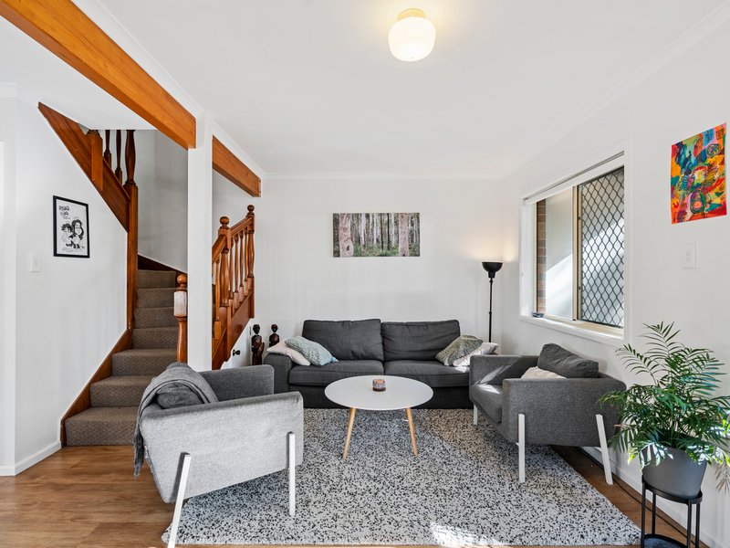 Photo - 2/25 Grosvenor Street, Yeerongpilly QLD 4105 - Image 3