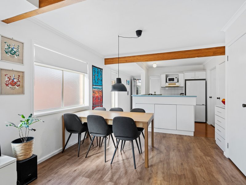 Photo - 2/25 Grosvenor Street, Yeerongpilly QLD 4105 - Image 4