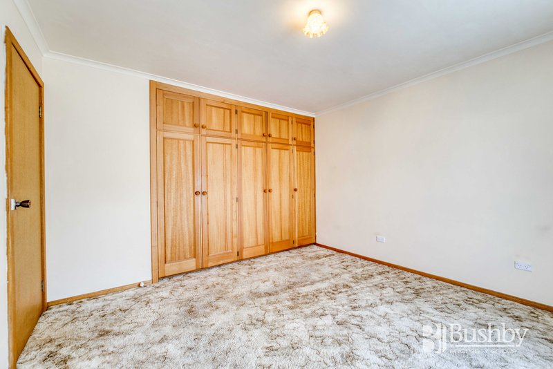 Photo - 2/25 Hilton Place, Norwood TAS 7250 - Image 6