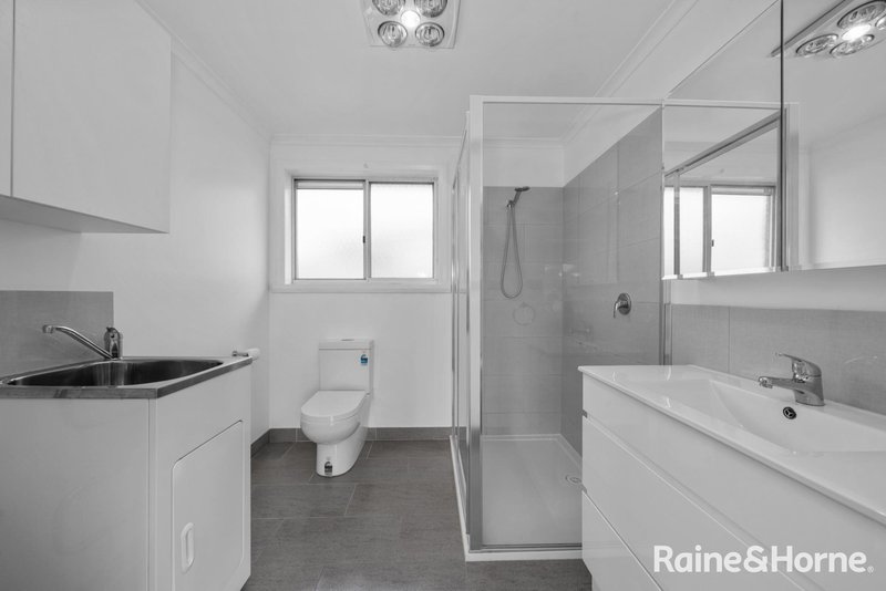 Photo - 2/25 Hope Street, New Town TAS 7008 - Image 2