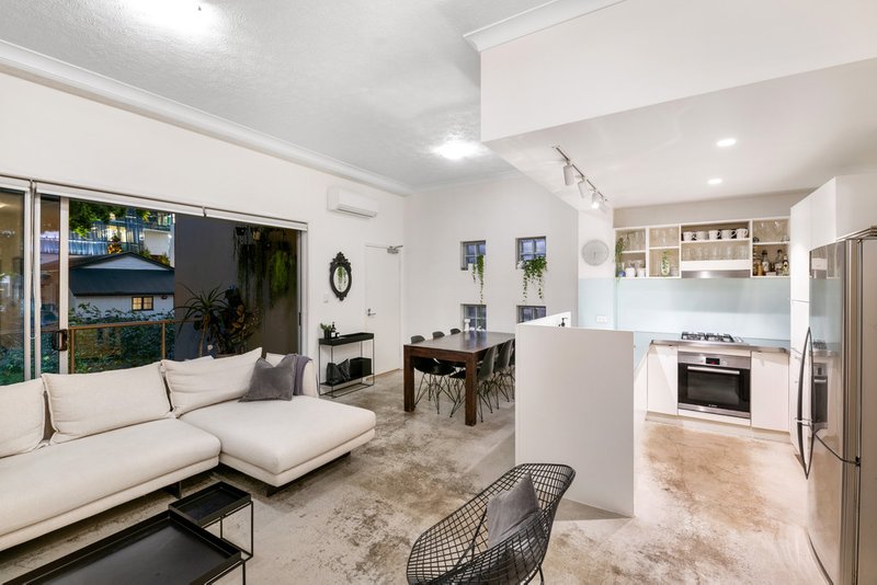 Photo - 2/25 James Street, Fortitude Valley QLD 4006 - Image 3