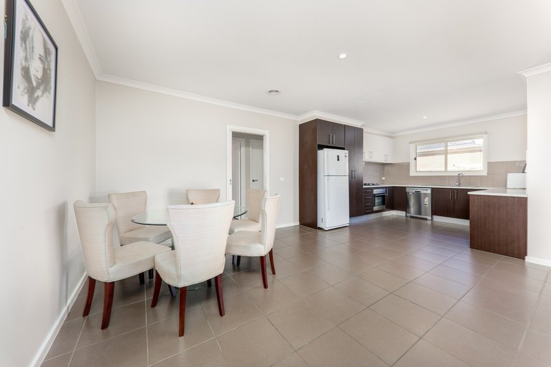 Photo - 2/25 Lady Penrhyn Drive, Melton West VIC 3337 - Image 8