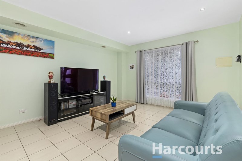 Photo - 2/25 Maple Street, Bayswater VIC 3153 - Image 3