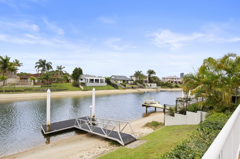 Photo - 225 Markeri Street, Mermaid Waters QLD 4218 - Image 15