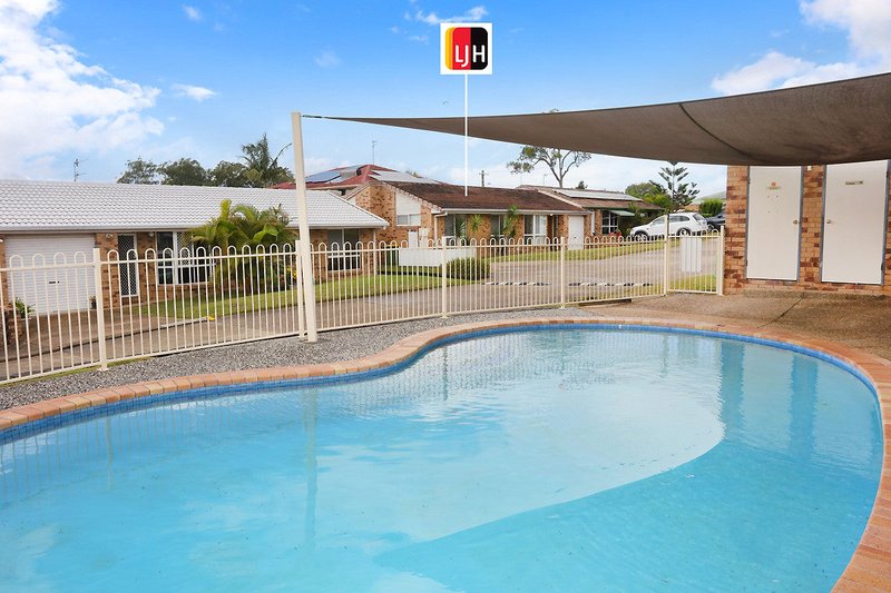 Photo - 2/25 Mcmillan Street, Labrador QLD 4215 - Image 1