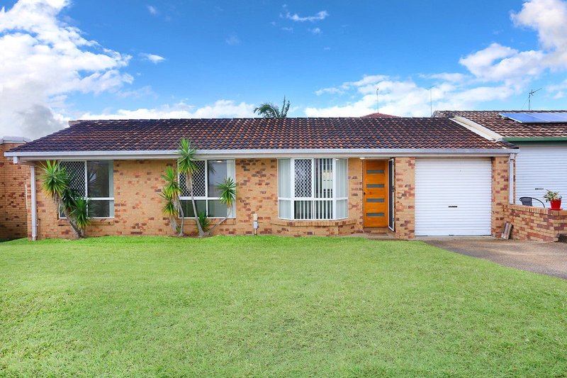 Photo - 2/25 Mcmillan Street, Labrador QLD 4215 - Image 2