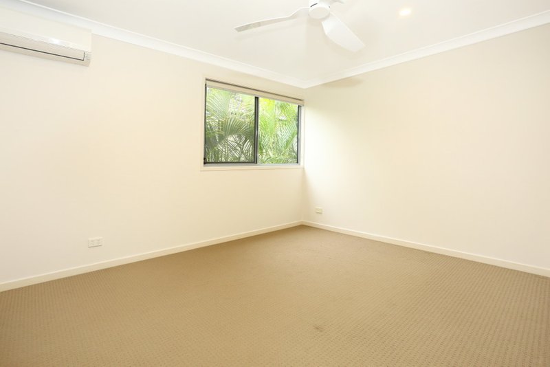 Photo - 2/25 Melinda Street, Southport QLD 4215 - Image 13