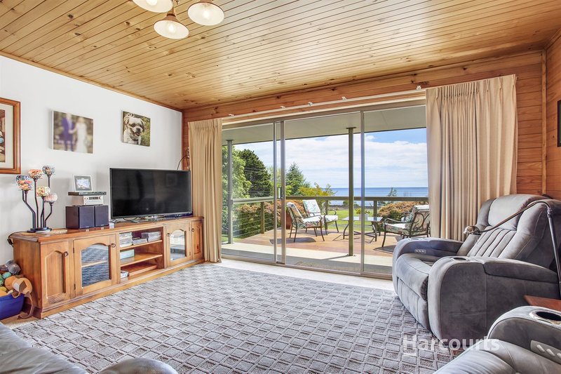 Photo - 225 Penguin Road, West Ulverstone TAS 7315 - Image 4