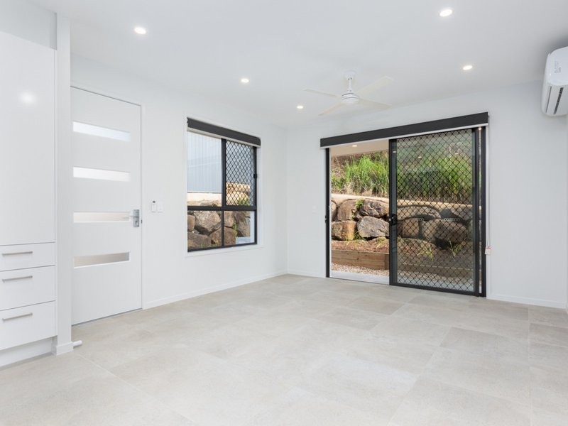 Photo - 2/25 Perkins Close, Cumbalum NSW 2478 - Image 3