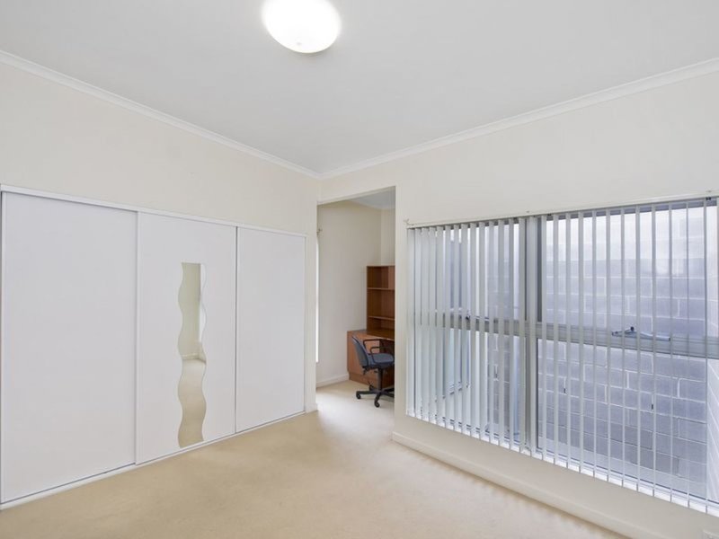 Photo - 2/25 Richardson Lane, Adelaide SA 5000 - Image 6