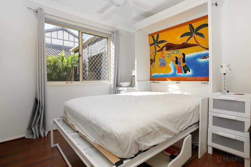 Photo - 2/25 Sanctuary Court, Coombabah QLD 4216 - Image 14