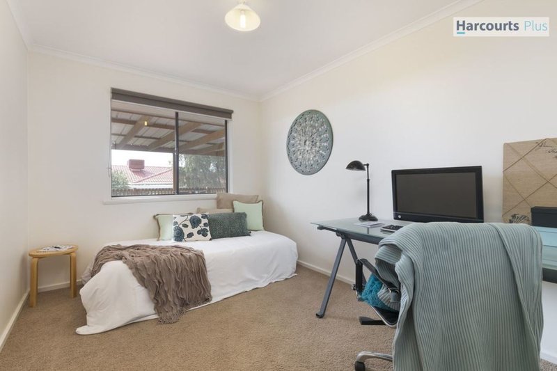 Photo - 225 Sandison Road, Hallett Cove SA 5158 - Image 15