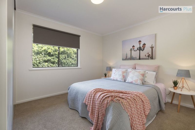 Photo - 225 Sandison Road, Hallett Cove SA 5158 - Image 17