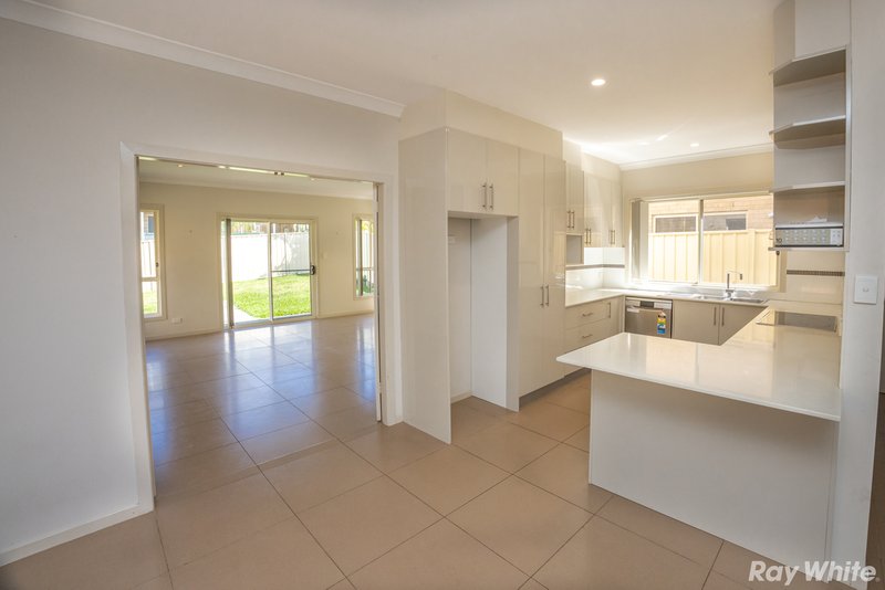 Photo - 2/25 Sapphire Parade, Diamond Beach NSW 2430 - Image 4