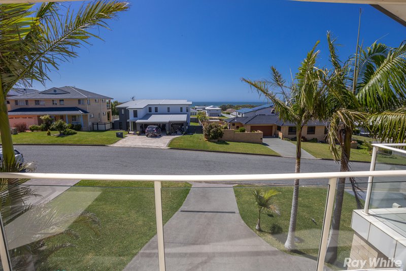 Photo - 2/25 Sapphire Parade, Diamond Beach NSW 2430 - Image 13