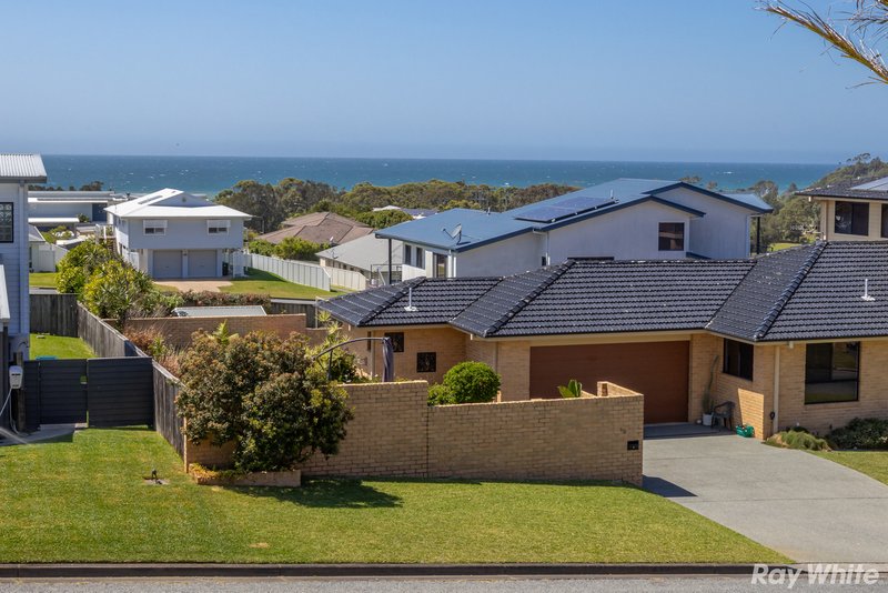 Photo - 2/25 Sapphire Parade, Diamond Beach NSW 2430 - Image 14
