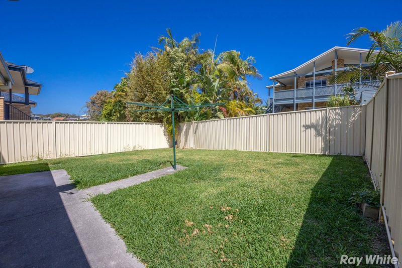 Photo - 2/25 Sapphire Parade, Diamond Beach NSW 2430 - Image 15