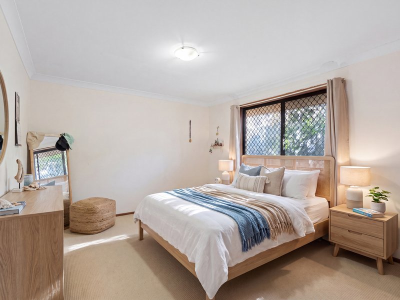 Photo - 2/25 Tekapo Street, Broadbeach Waters QLD 4218 - Image 9