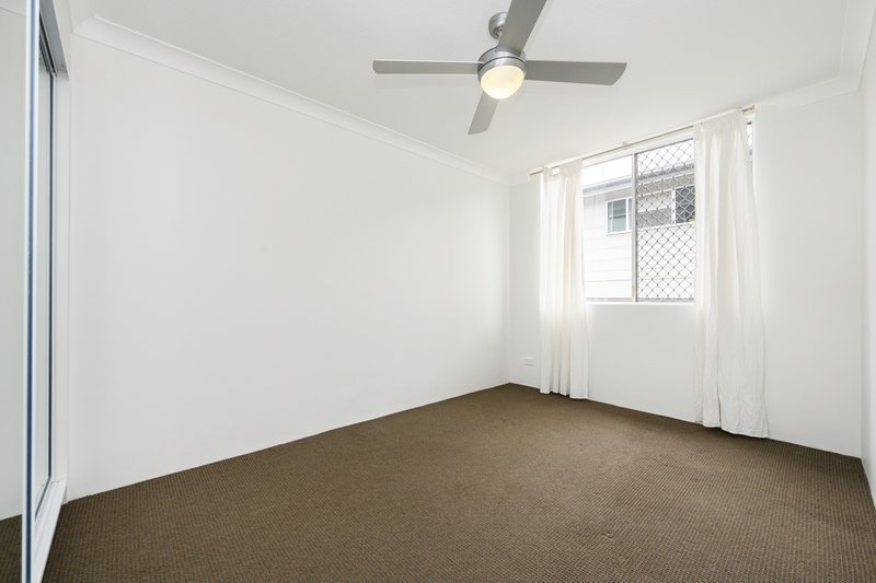 Photo - 2/25 Victoria Terrace, Gordon Park QLD 4031 - Image 5