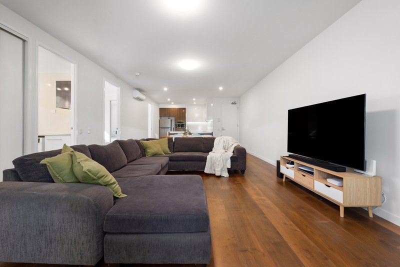 Photo - 2/25 Worden Street, Morningside QLD 4170 - Image 3