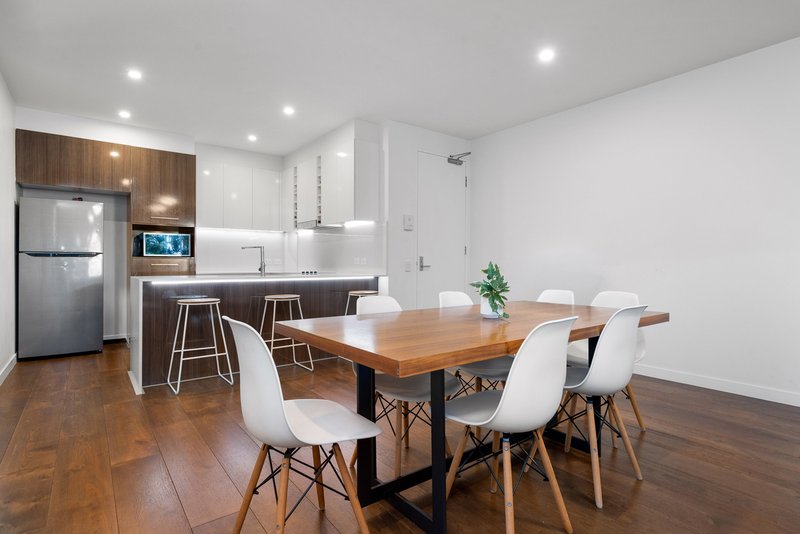 Photo - 2/25 Worden Street, Morningside QLD 4170 - Image 4