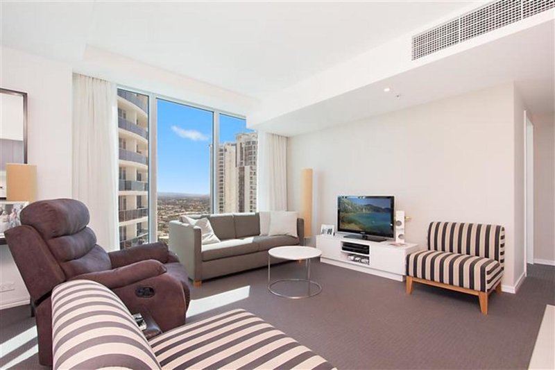 Photo - 22506/3113 Gold Coast Highway, Surfers Paradise QLD 4217 - Image 4