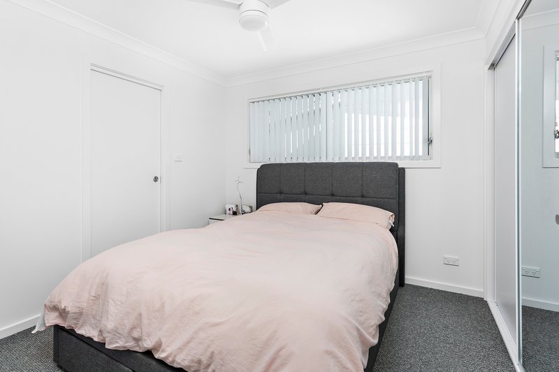 Photo - 2/251 Princes Highway, Dapto NSW 2530 - Image 6