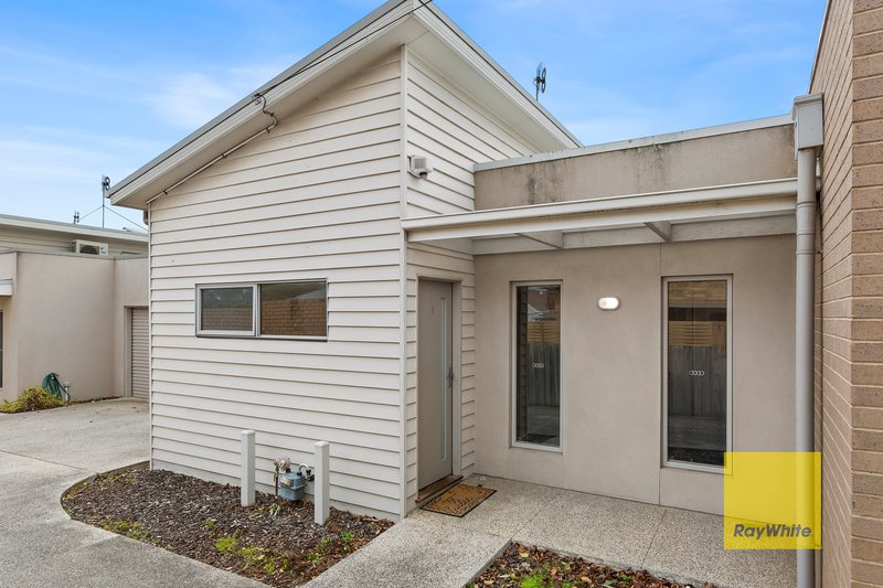 2/251 Roslyn Road, Highton VIC 3216