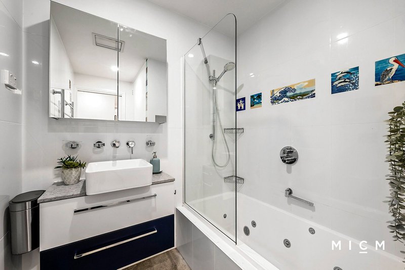 Photo - 225/28 Little Lonsdale Street, Melbourne VIC 3000 - Image 7