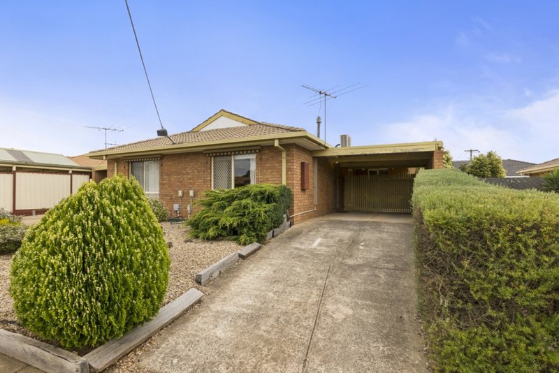 Photo - 2/253 Greaves Street North, Werribee VIC 3030 - Image 11