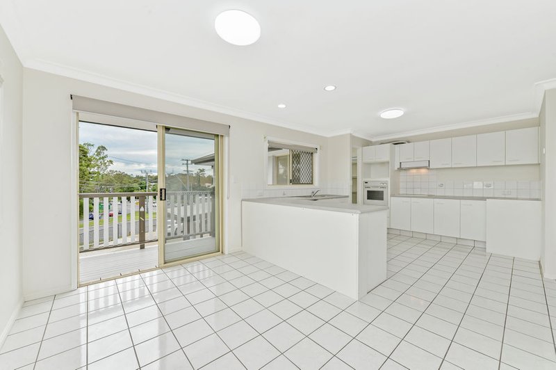 Photo - 2256 Logan Road, Upper Mount Gravatt QLD 4122 - Image 3