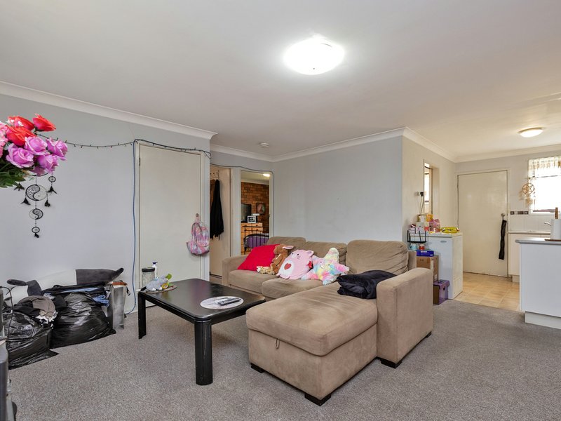 Photo - 2/257 Goonoo Goonoo Road, South Tamworth NSW 2340 - Image 4