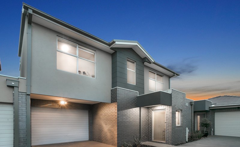 Photo - 2/258 Hilton Street, Glenroy VIC 3046 - Image