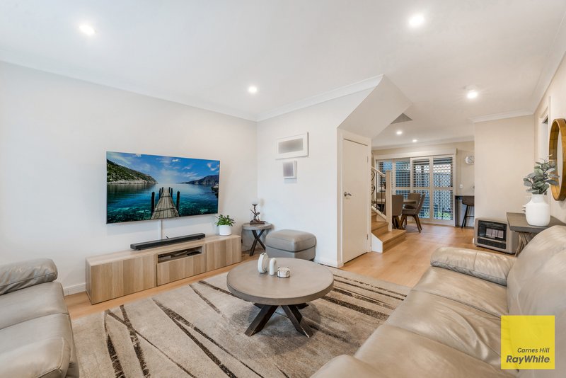 Photo - 2/26-28 Cedar Road, Prestons NSW 2170 - Image 3
