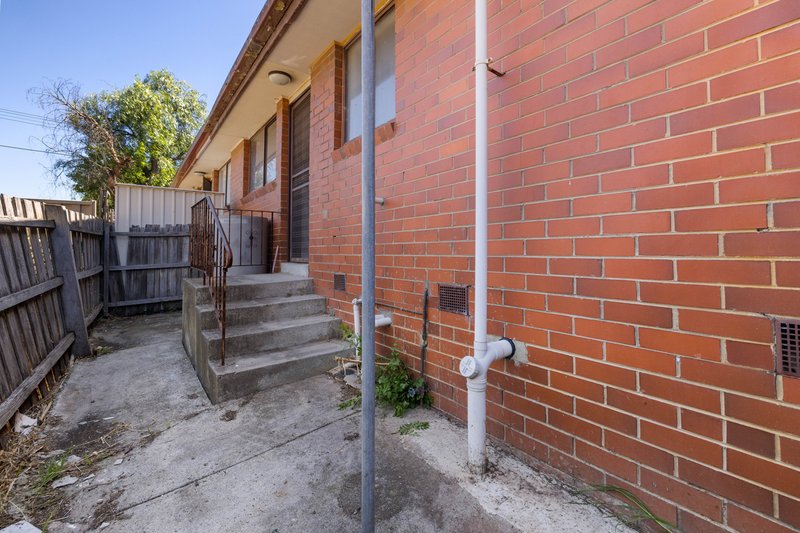 Photo - 2/26 Acacia Street, Glenroy VIC 3046 - Image 7