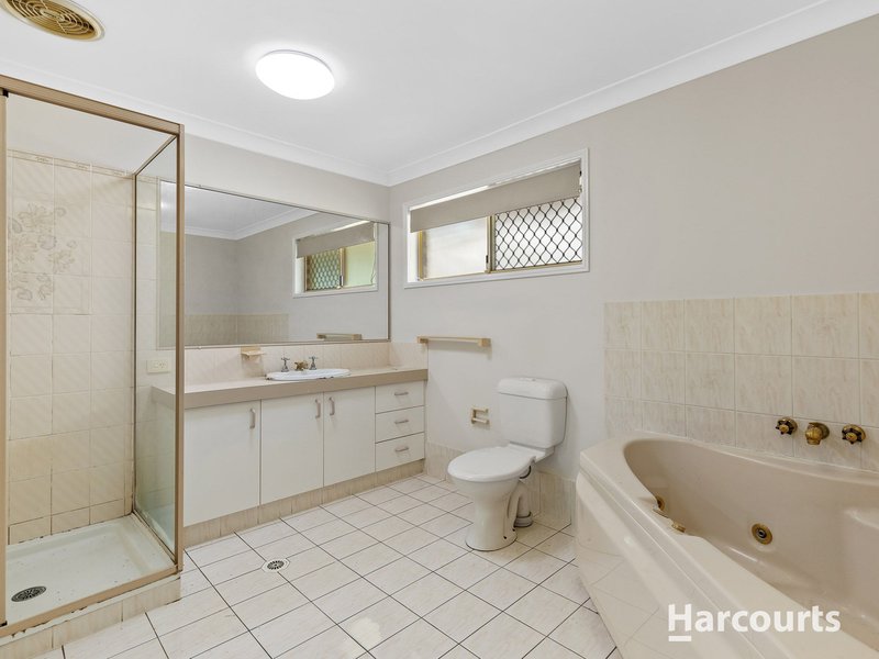Photo - 226 Bayliss Road, Heritage Park QLD 4118 - Image 10