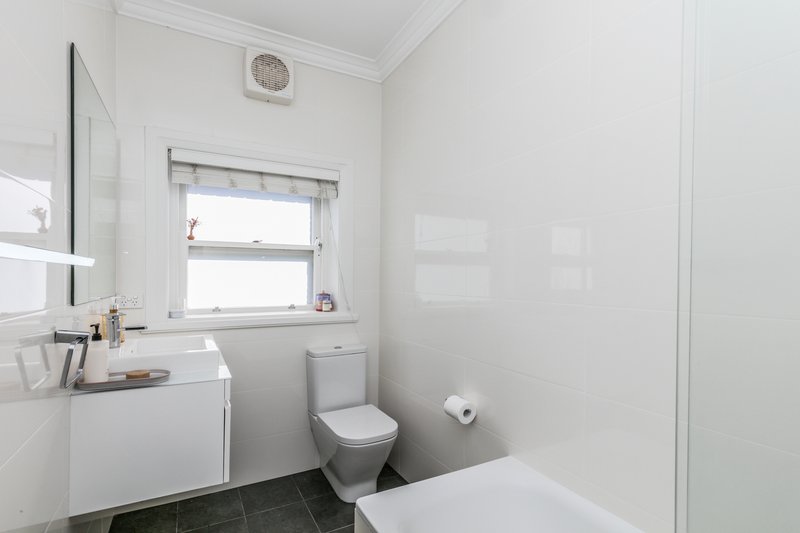 Photo - 2/26 Brierley Street, Mosman NSW 2088 - Image 8