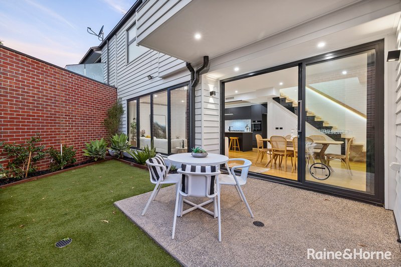 Photo - 226 Douglas Parade, Newport VIC 3015 - Image 6