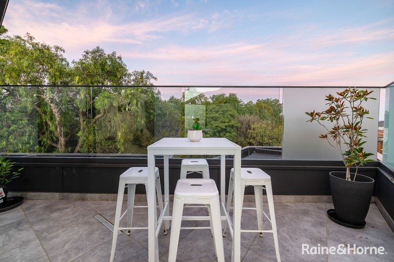 Photo - 226 Douglas Parade, Newport VIC 3015 - Image 9