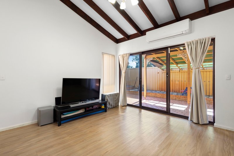 Photo - 2/26 Earlston Way, Booragoon WA 6154 - Image 3