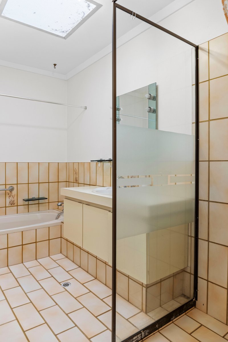 Photo - 2/26 Earlston Way, Booragoon WA 6154 - Image 26