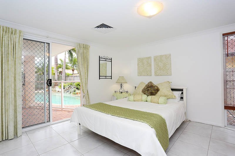 Photo - 226 Endeavour Drive, Banksia Beach QLD 4507 - Image 8