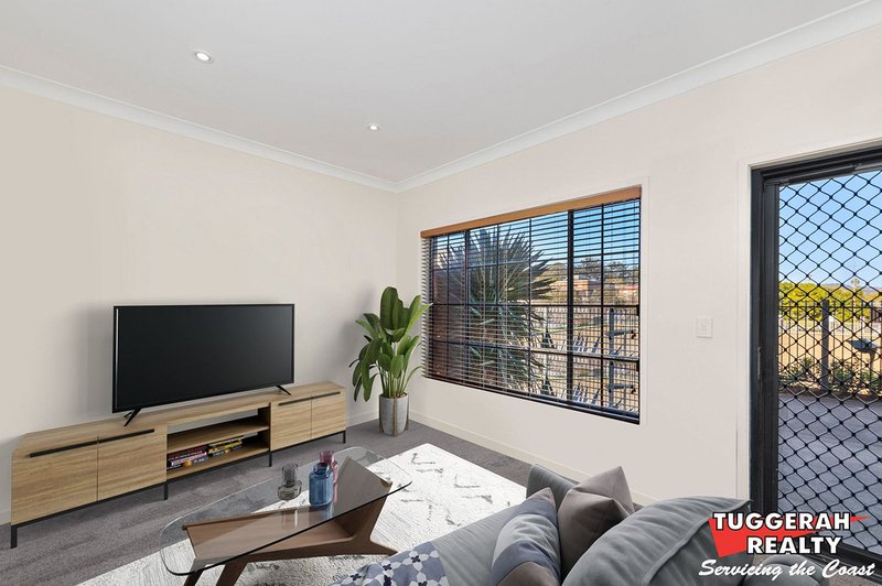 Photo - 2/26 Hope Street, Wyong NSW 2259 - Image 3