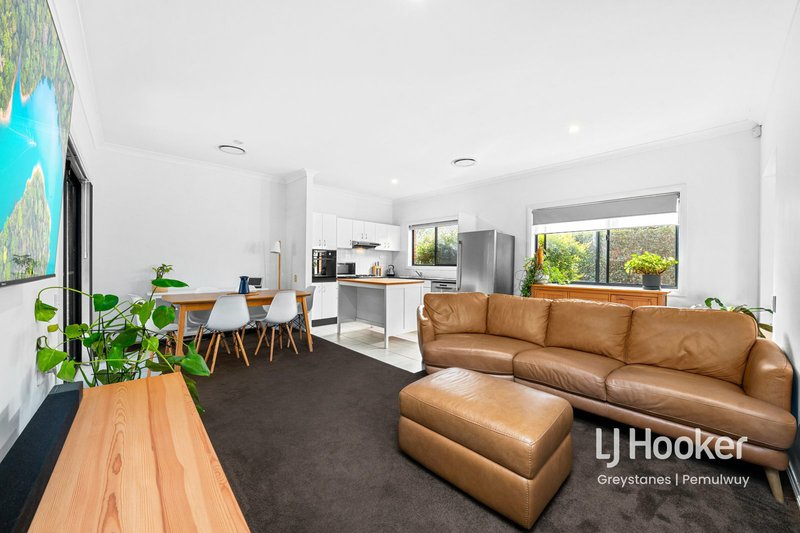 Photo - 2/26 Jersey Road, Greystanes NSW 2145 - Image 2