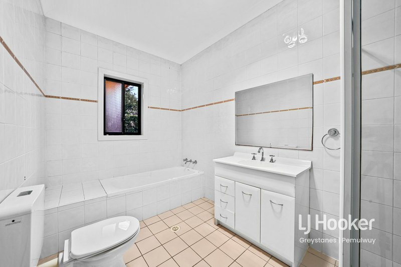 Photo - 2/26 Jersey Road, Greystanes NSW 2145 - Image 5