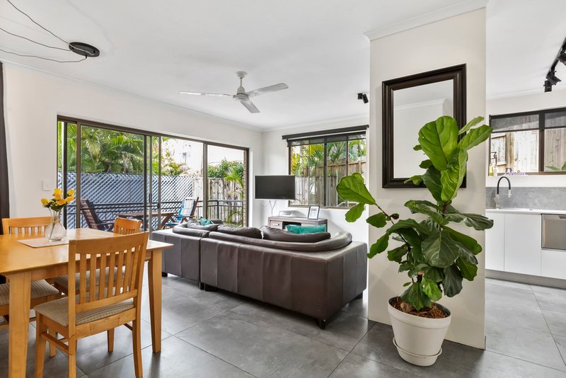 2/26 Katharina Street, Noosa Heads QLD 4567