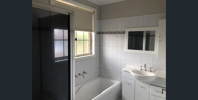Photo - 2/26 Manoel Avenue, Reservoir VIC 3073 - Image 3