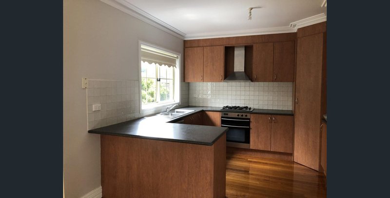 Photo - 2/26 Manoel Avenue, Reservoir VIC 3073 - Image 4