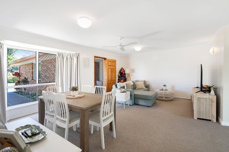 Photo - 2/26 Melrose Avenue, Bellara QLD 4507 - Image 4