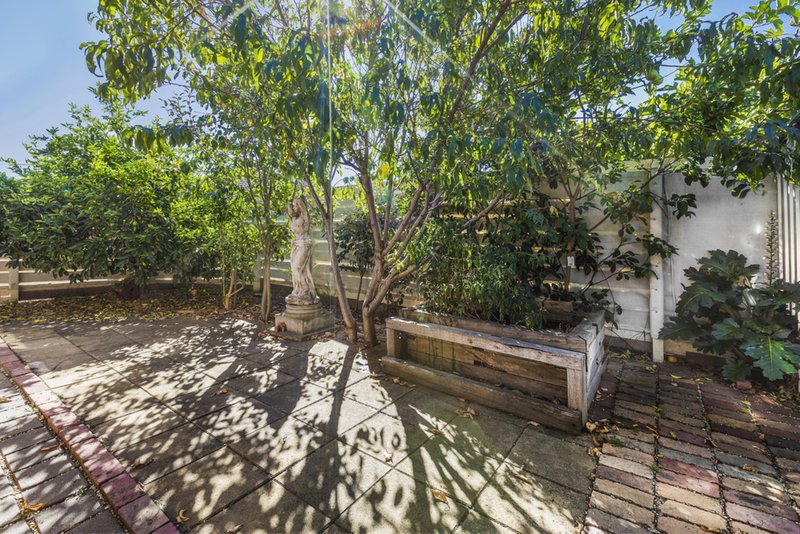 Photo - 2/26 Nullawil Street, Springvale VIC 3171 - Image 6